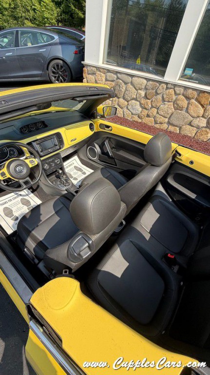 2014 Volkswagen Beetle Image 34