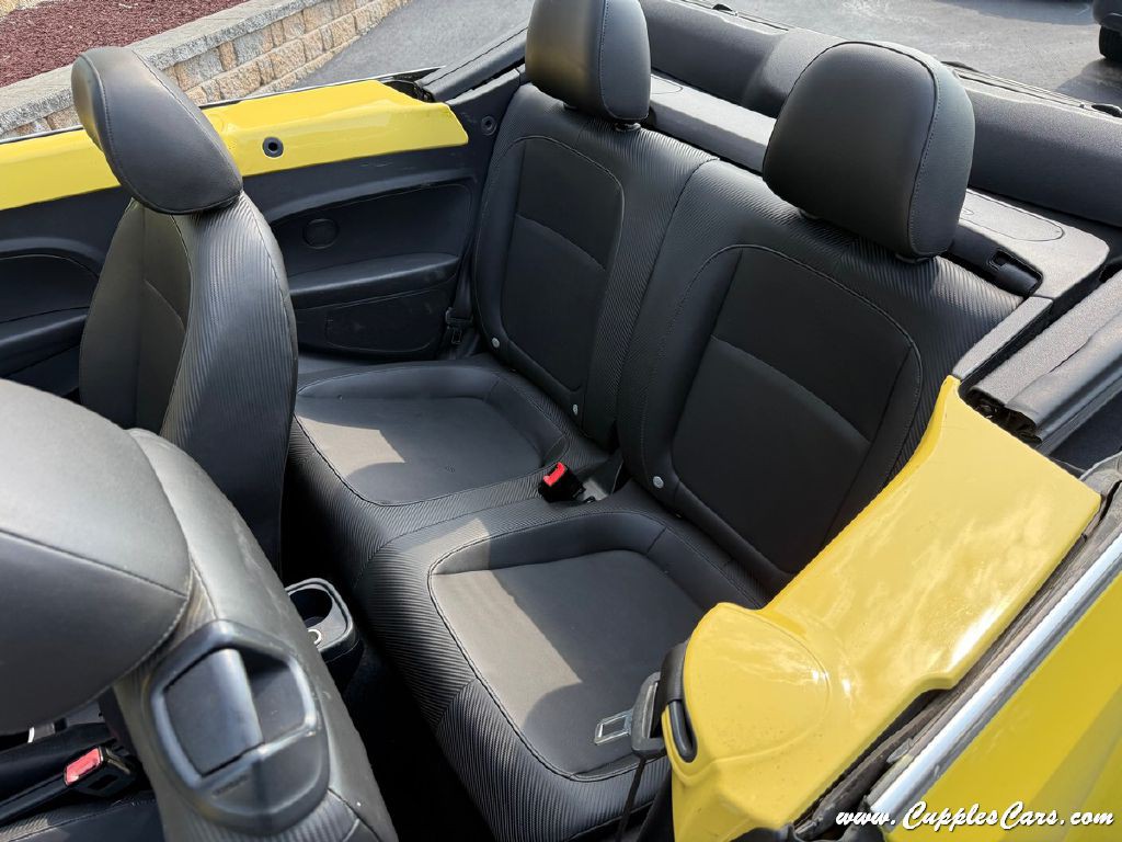 2014 Volkswagen Beetle Image 7