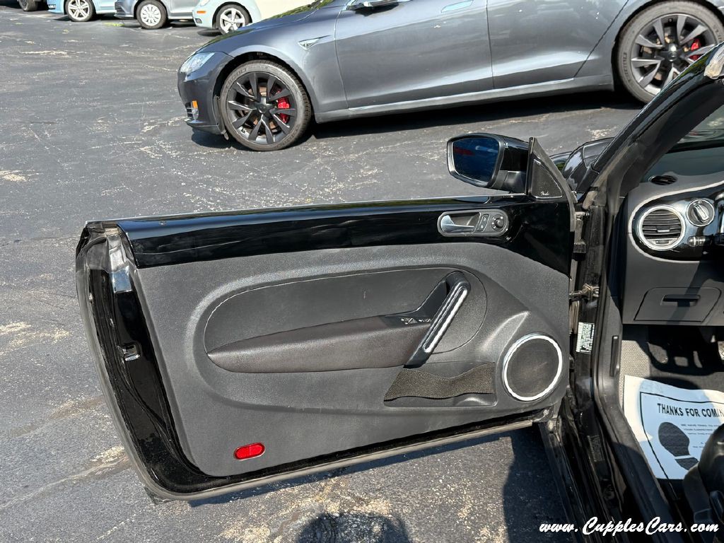 2013 Volkswagen Beetle Image 5