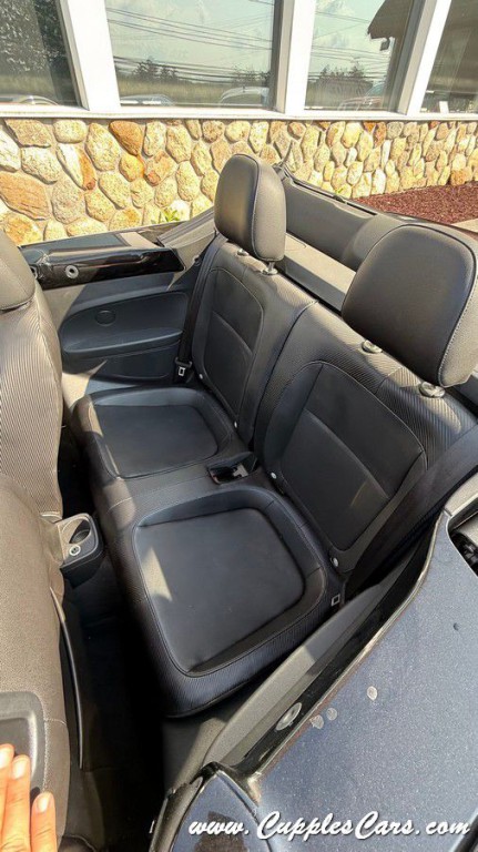 2013 Volkswagen Beetle Image 36