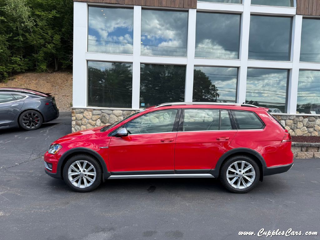 2017 Volkswagen Golf Image 11