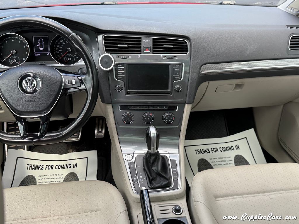 2017 Volkswagen Golf Image 17