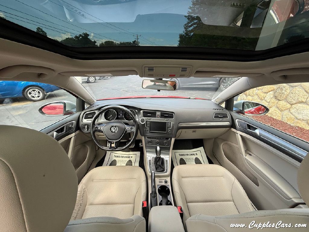2017 Volkswagen Golf Image 19