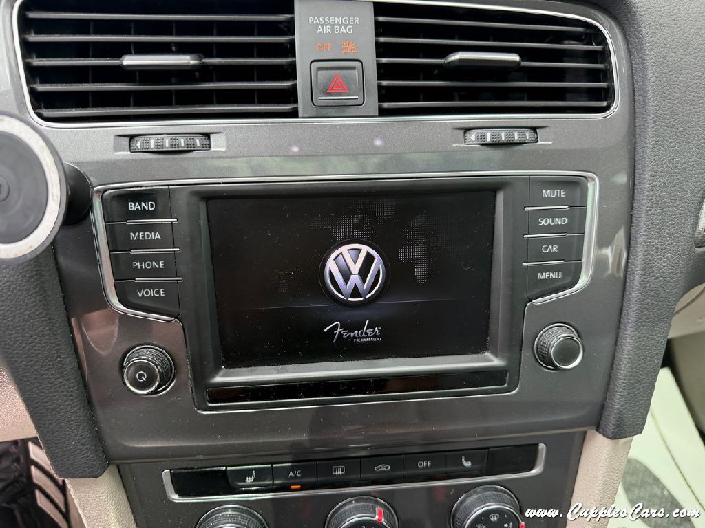 2017 Volkswagen Golf Image 23