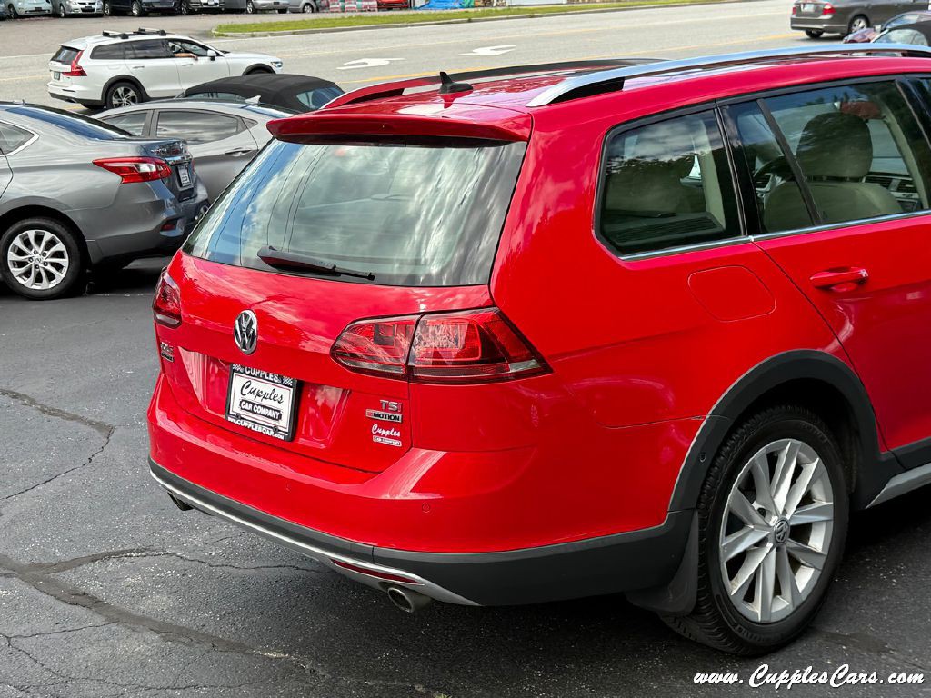 2017 Volkswagen Golf Image 40