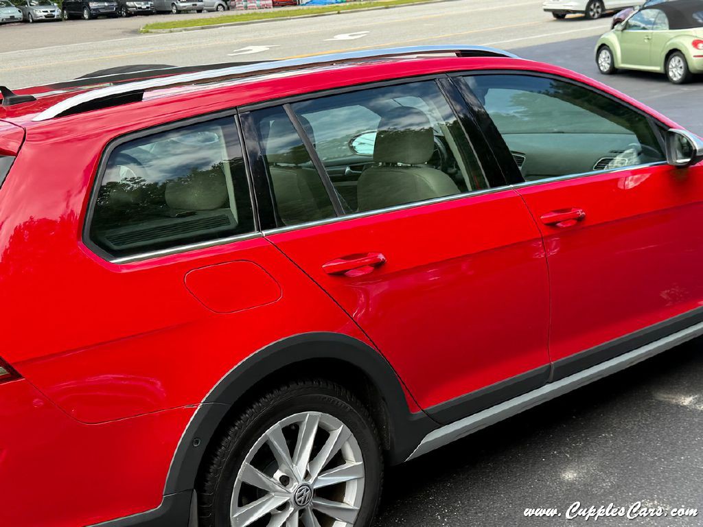 2017 Volkswagen Golf Image 41
