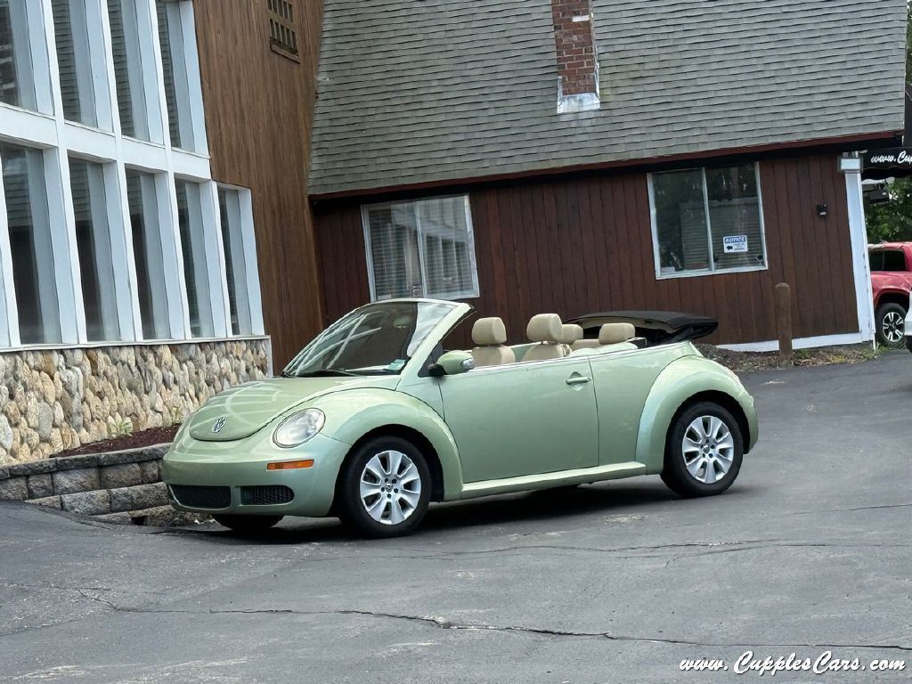 2008 Volkswagen Beetle Image 1