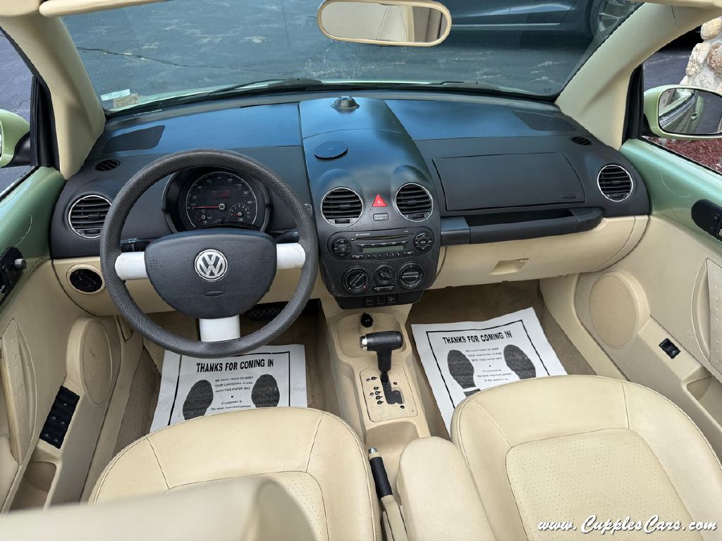 2008 Volkswagen Beetle Image 17
