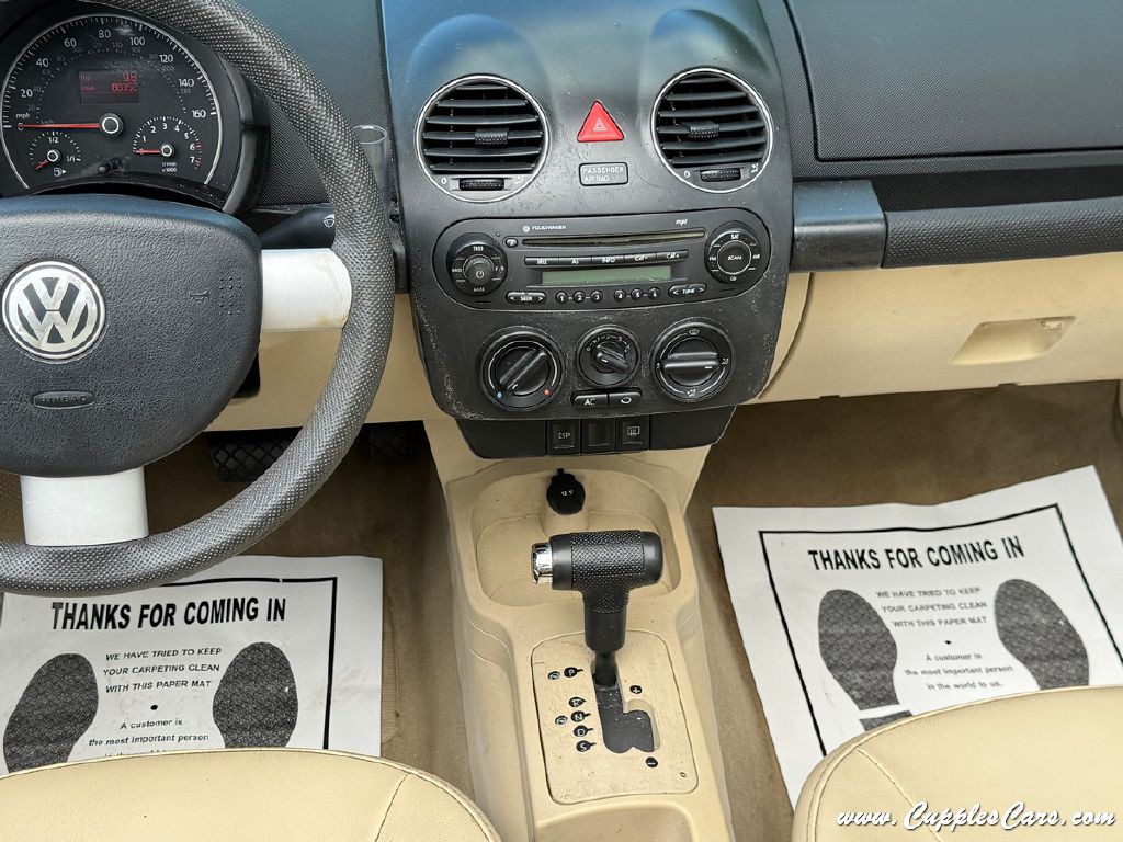 2008 Volkswagen Beetle Image 20