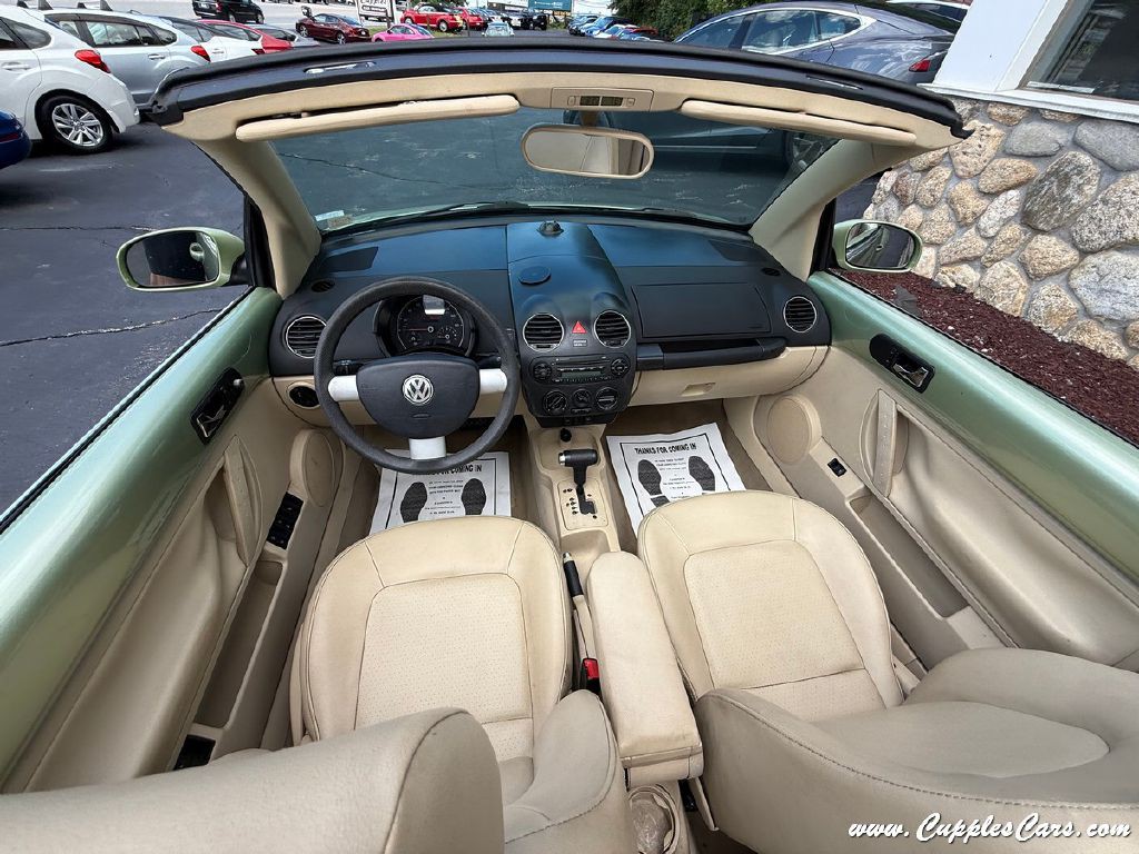 2008 Volkswagen Beetle Image 22