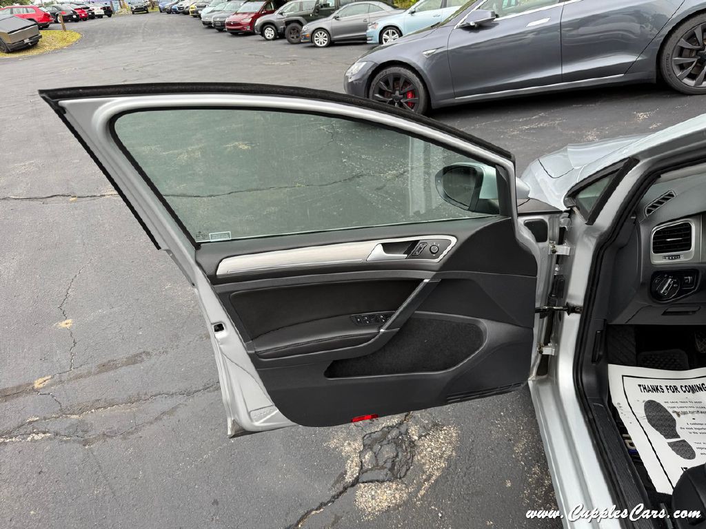 2015 Volkswagen Golf Image 5