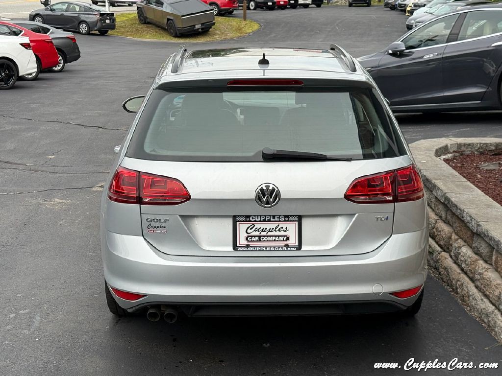 2015 Volkswagen Golf Image 11