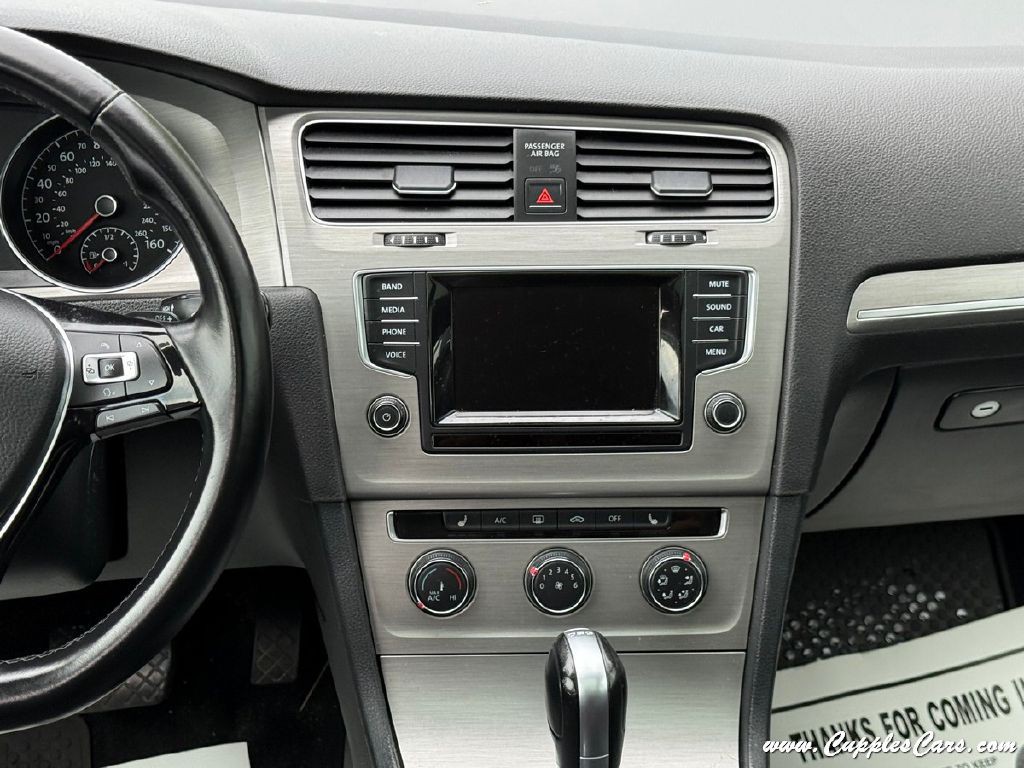 2015 Volkswagen Golf Image 19