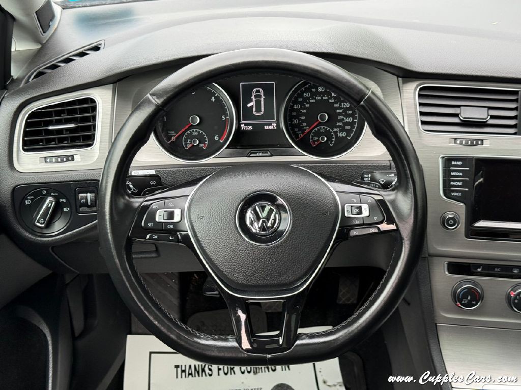 2015 Volkswagen Golf Image 21
