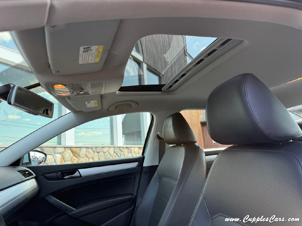 2012 Volkswagen Passat Image 6