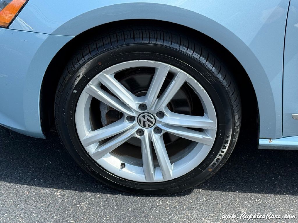 2012 Volkswagen Passat Image 44