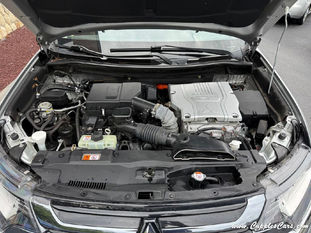 2018 Mitsubishi Outlander Image 13