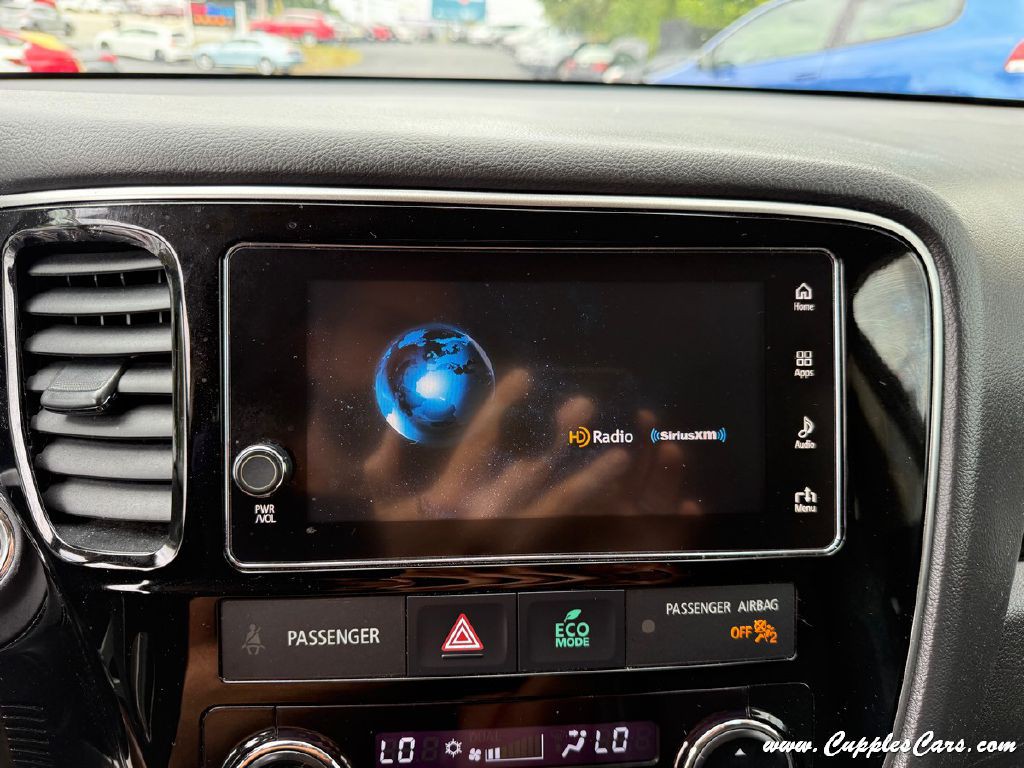 2018 Mitsubishi Outlander Image 25