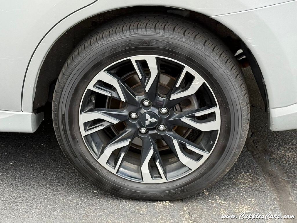2018 Mitsubishi Outlander Image 44