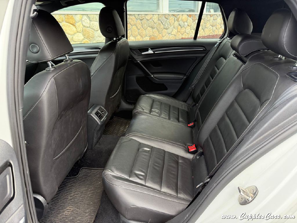 2016 Volkswagen Golf Image 7