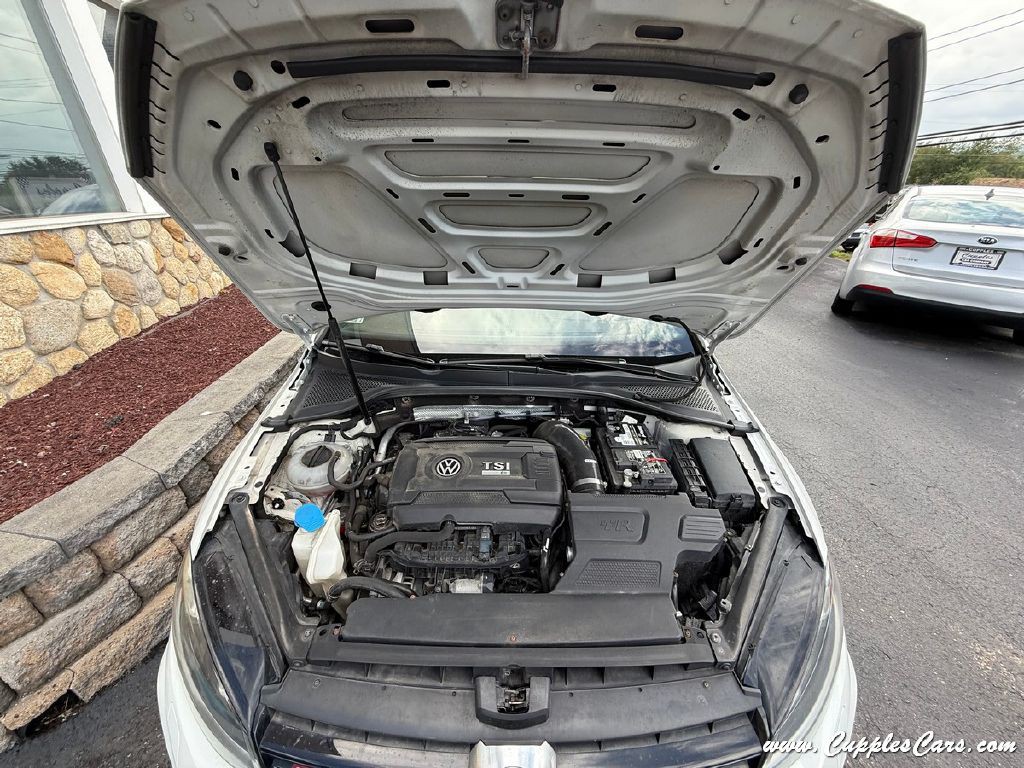2016 Volkswagen Golf Image 14