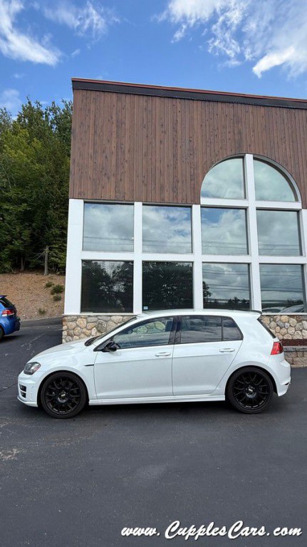 2016 Volkswagen Golf Image 26