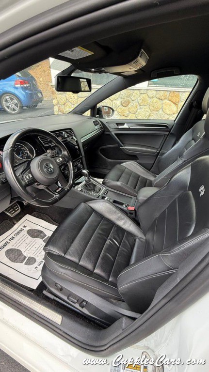 2016 Volkswagen Golf Image 28