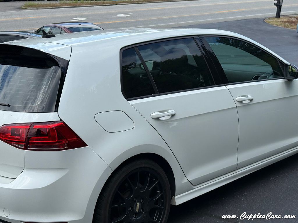 2016 Volkswagen Golf Image 37