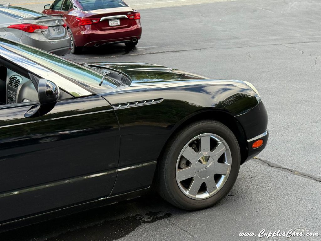 2002 Ford Thunderbird Image 40