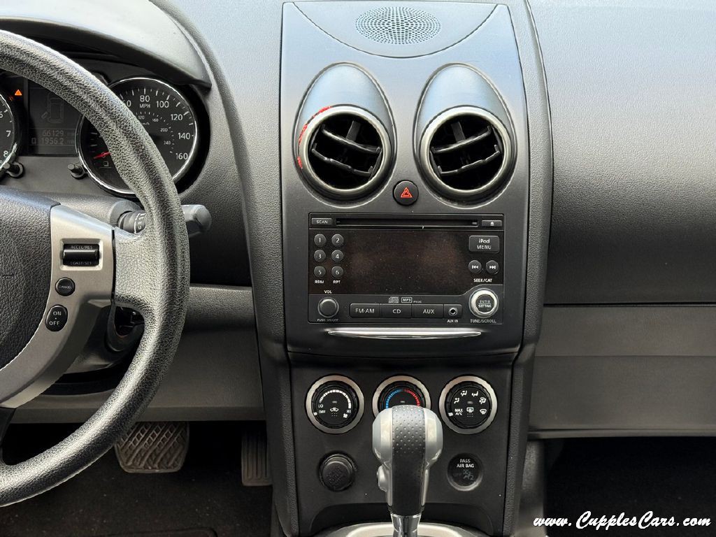2011 Nissan Rogue Image 17