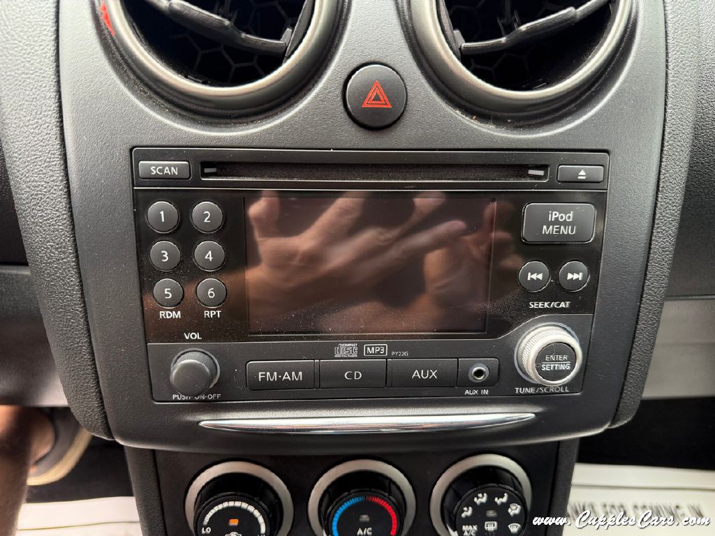 2011 Nissan Rogue Image 24