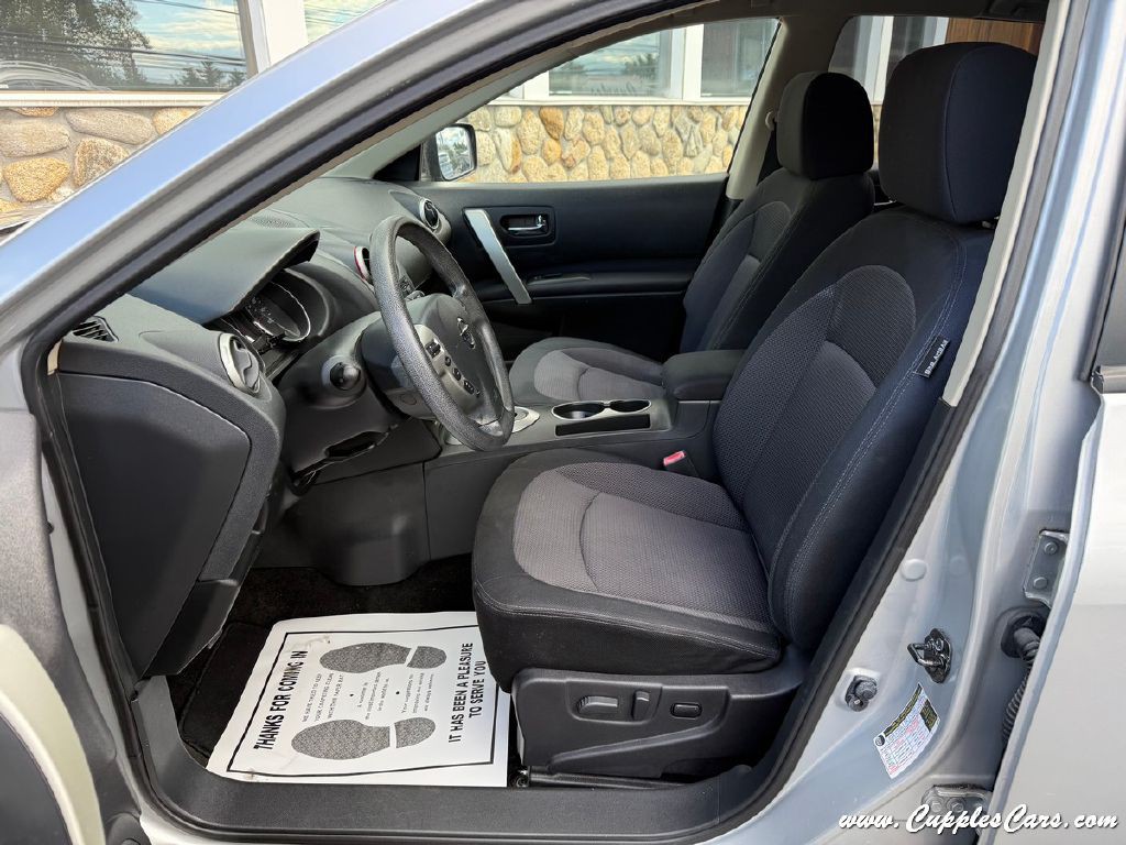 2011 Nissan Rogue Image 4