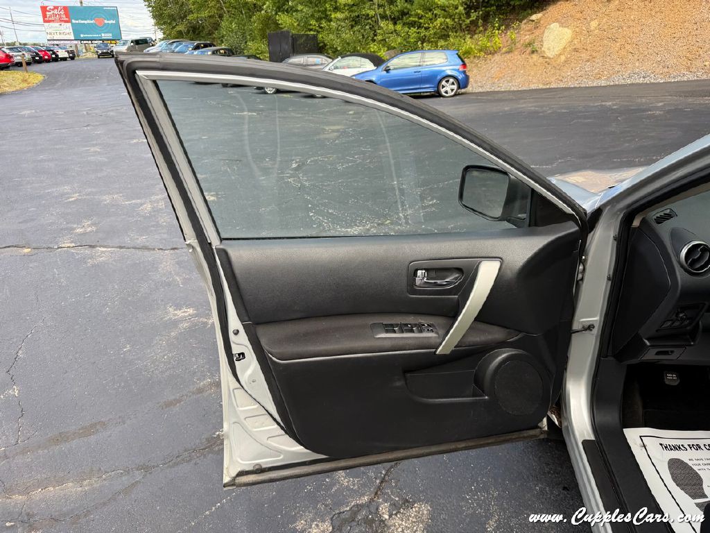 2011 Nissan Rogue Image 6