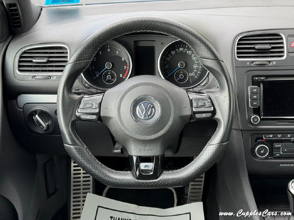 2012 Volkswagen Golf Image 19