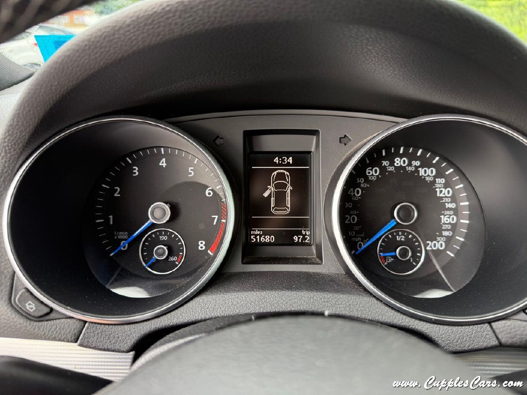 2012 Volkswagen Golf Image 26