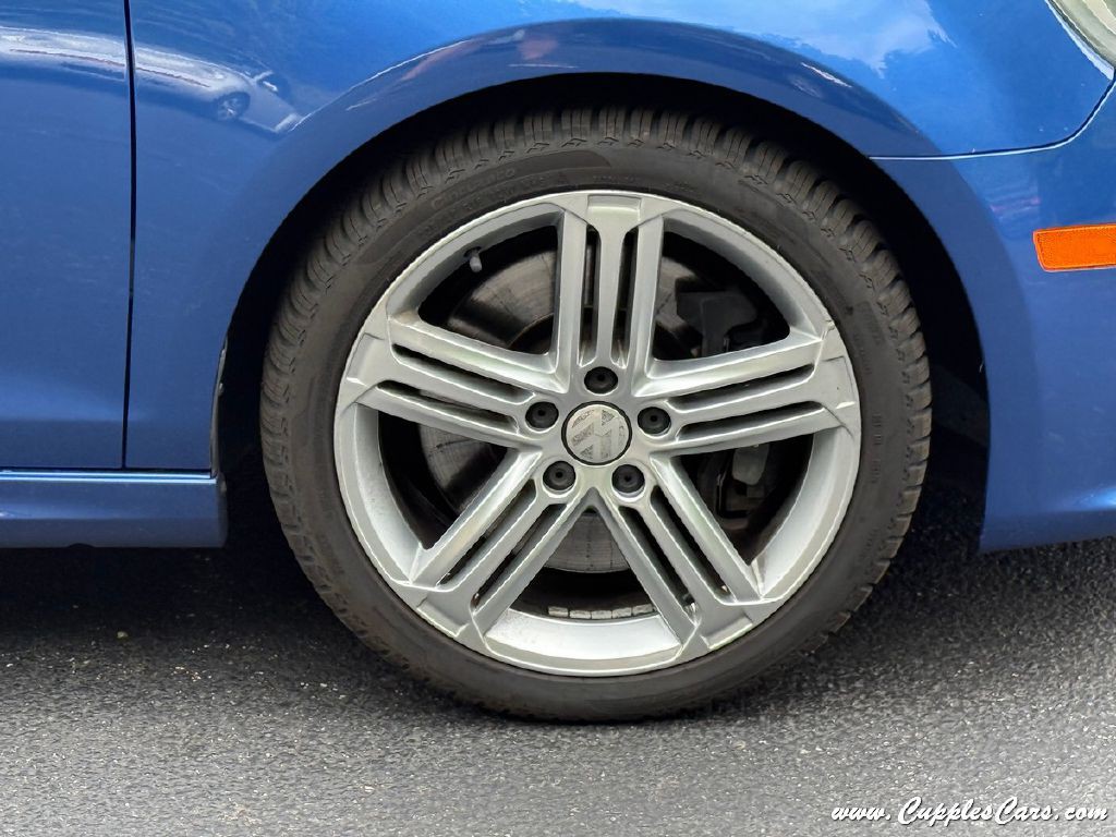 2012 Volkswagen Golf Image 40