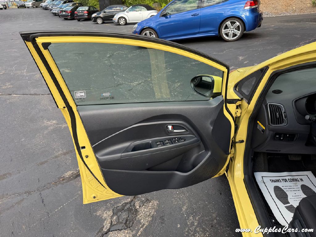 2016 Kia Rio Image 5