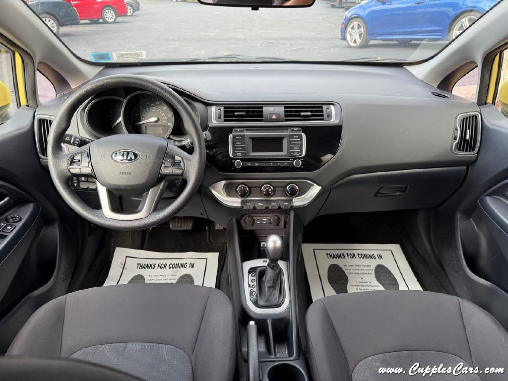 2016 Kia Rio Image 14