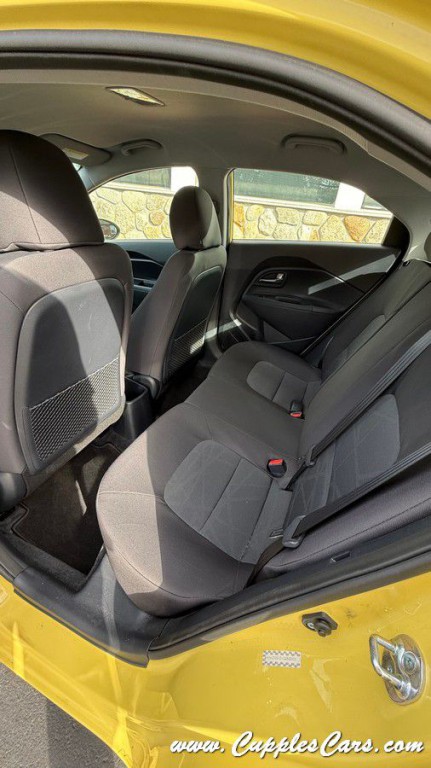 2016 Kia Rio Image 27