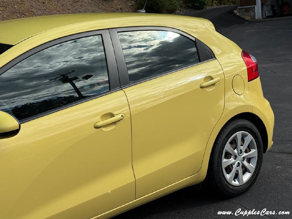 2016 Kia Rio Image 31