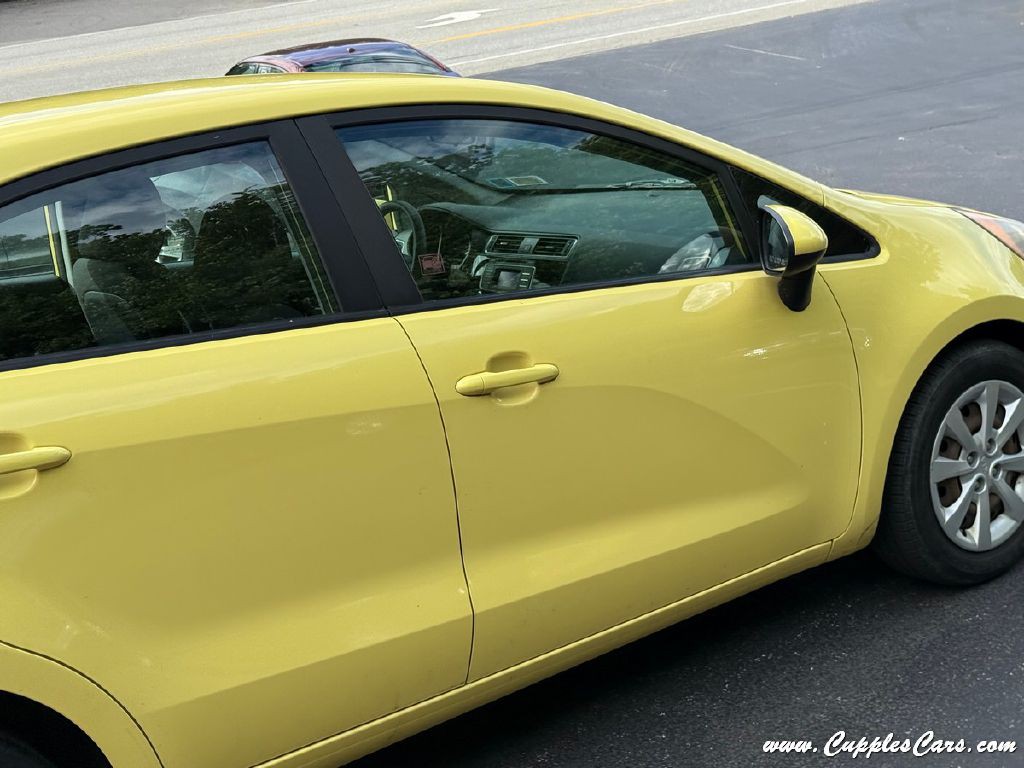 2016 Kia Rio Image 36