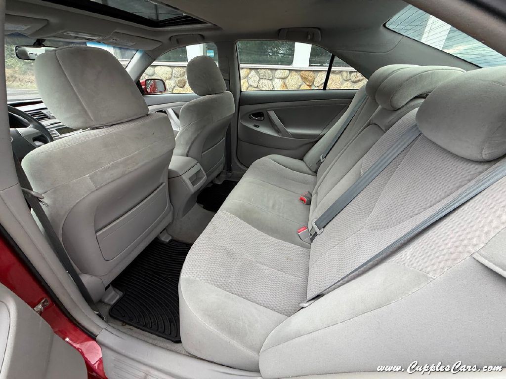 2010 Toyota Camry Image 23