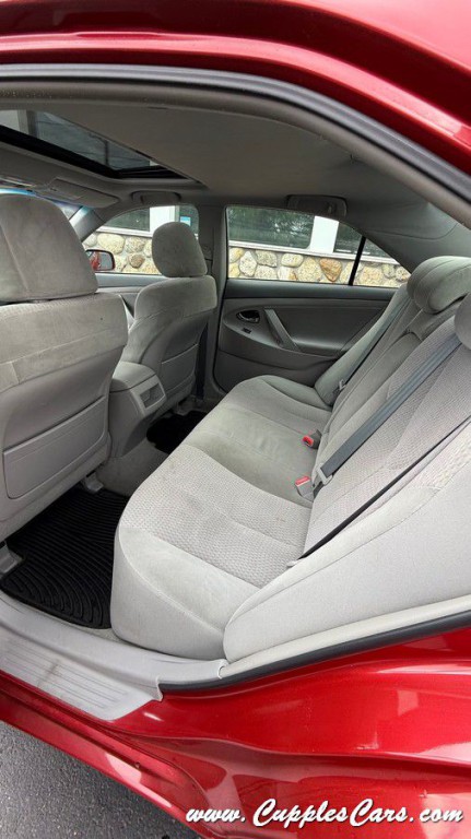 2010 Toyota Camry Image 29