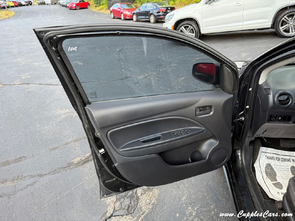 2019 Mitsubishi Mirage Image 5