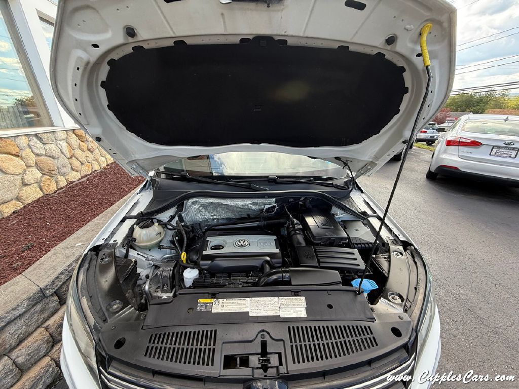 2017 Volkswagen Tiguan Image 16