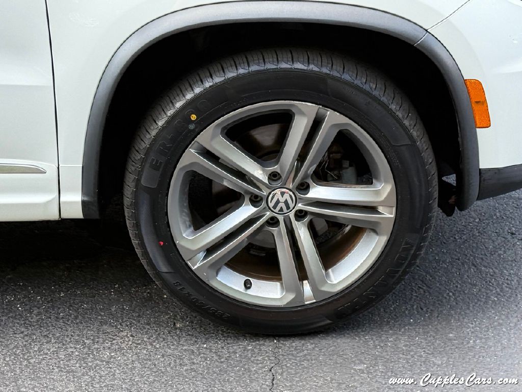 2017 Volkswagen Tiguan Image 38