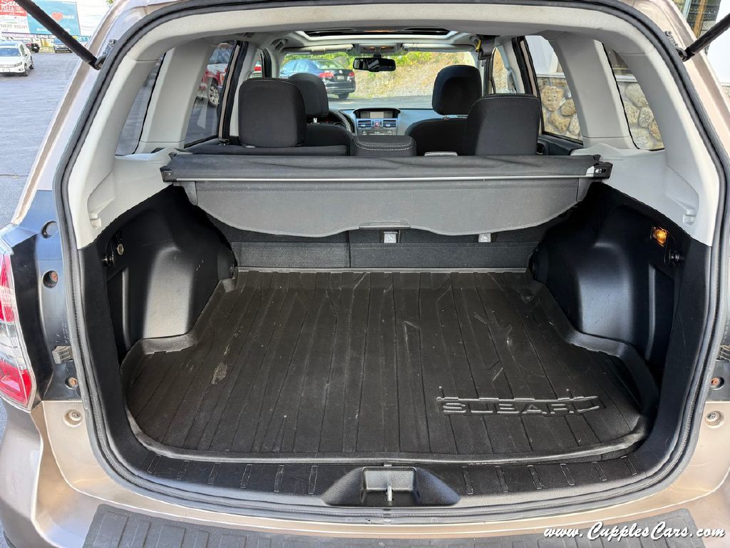 2014 Subaru Forester Image 8