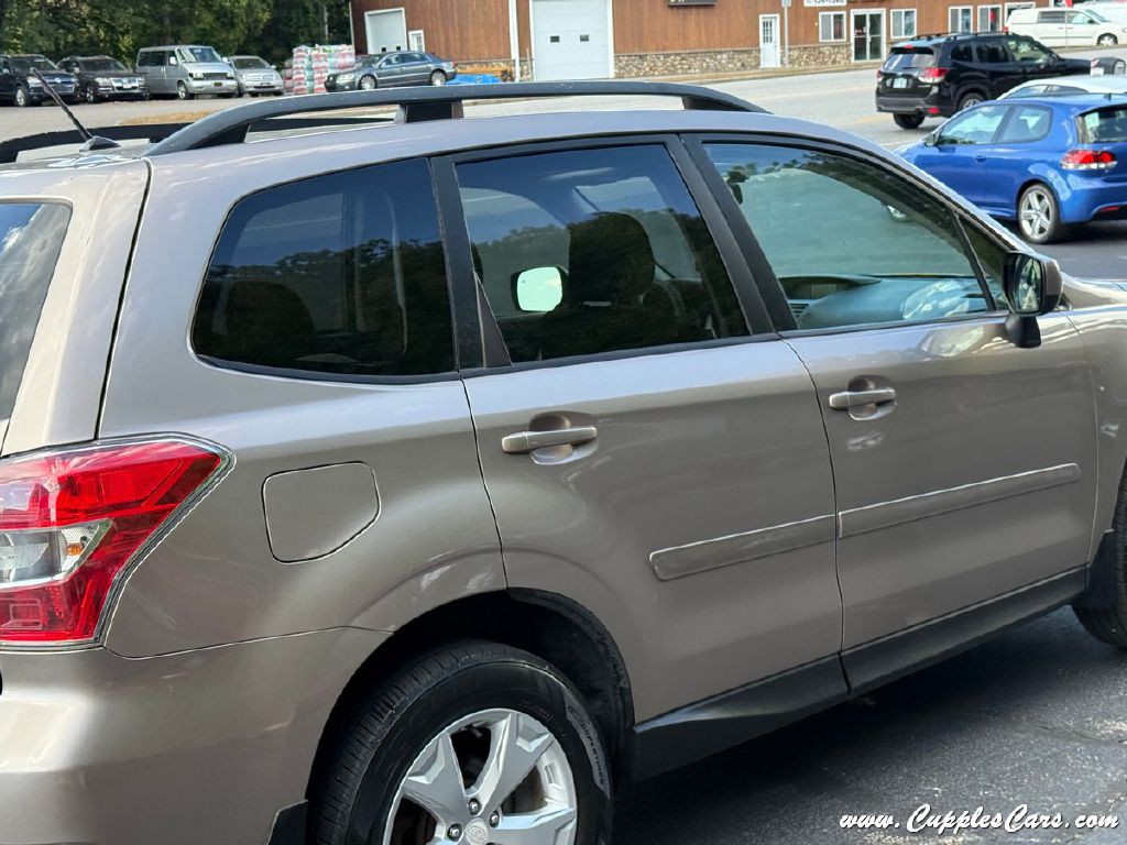 2014 Subaru Forester Image 38