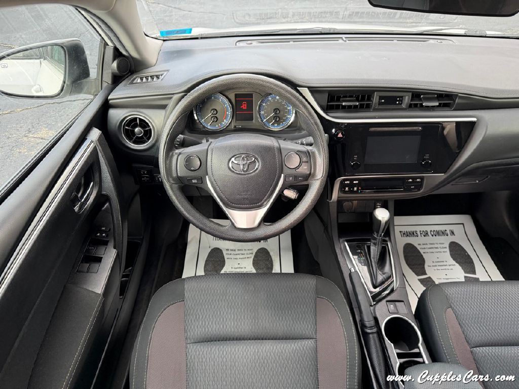 2019 Toyota Corolla Image 16