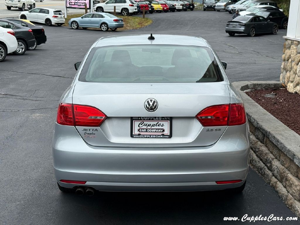 2012 Volkswagen Jetta Image 10